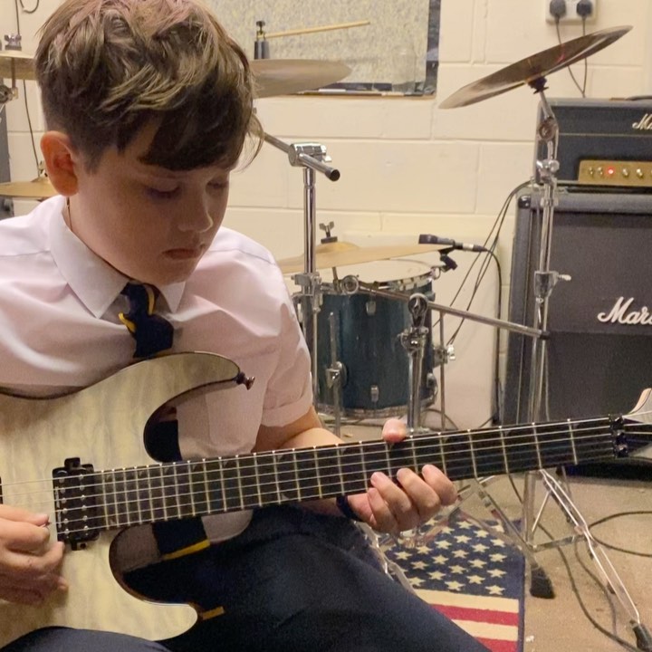 One-on-one guitar tuition session in Lowestoft